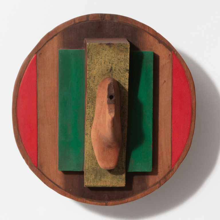 Farnese de Andrade, Momento, 1978. Assemblage (madeira). 50x50 cm. Fotografia: Gabi Carrera